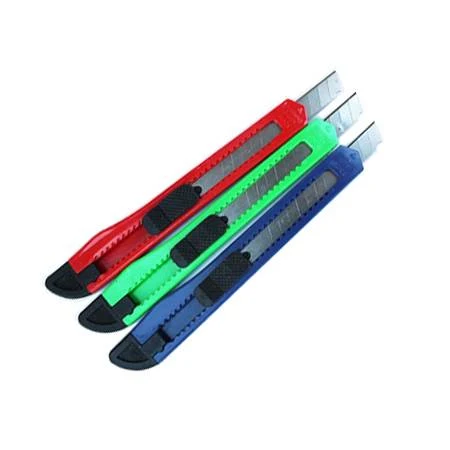 Cutit 9 mm, carcasa din plastic 2