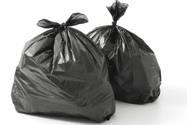 Saci pentru gunoi 60L Premium 2